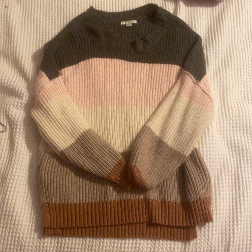 American Eagle worn once m sweater